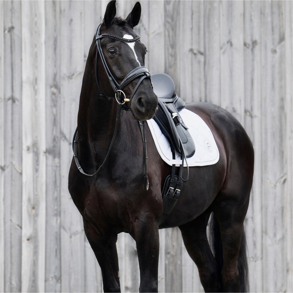Eskadron Softshell Emblem Saddle Cloth 215340 526 - White